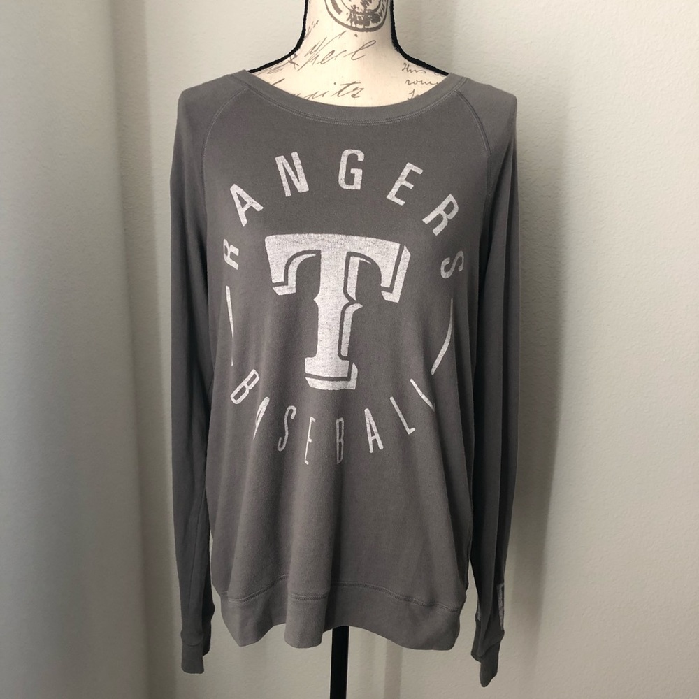 PINK VICTORIA’S SECRET | Texas Rangers Sweater